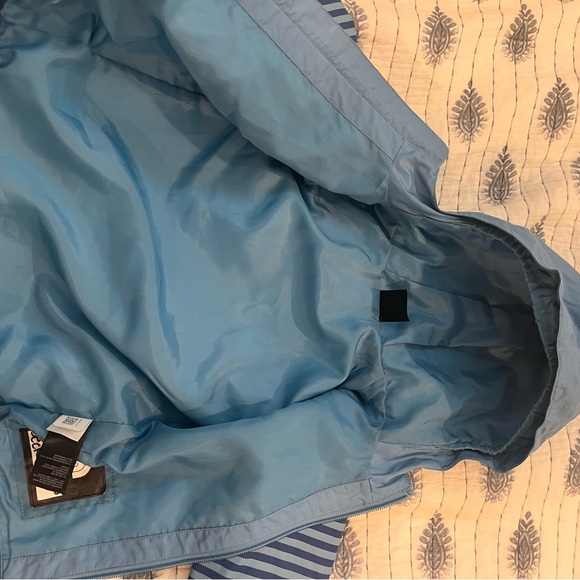 The North Face Blue Striped Jacket - Picture 9 of 12